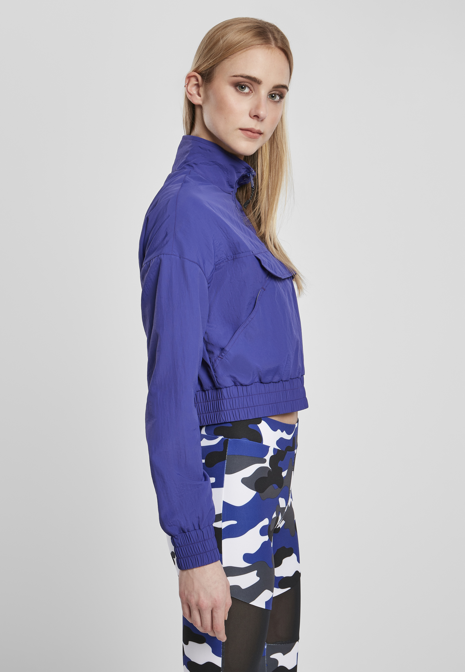 Ladies Cropped Crinkle Nylon Pull Over Jacket bluepurple M - variant image 3