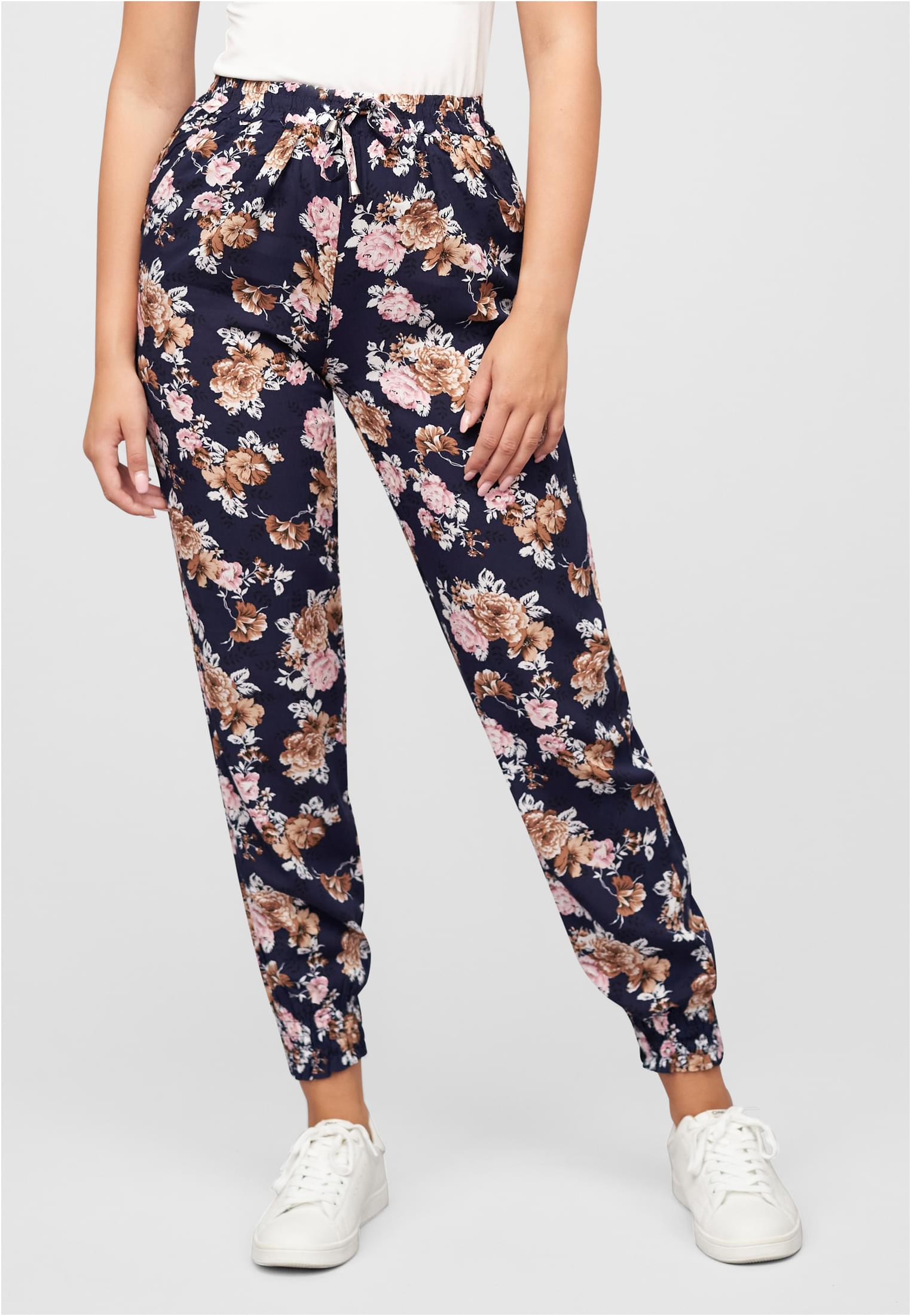 Viskose Hose mit Bündchen 2-Pockets & Rosen Print - related product front image 7