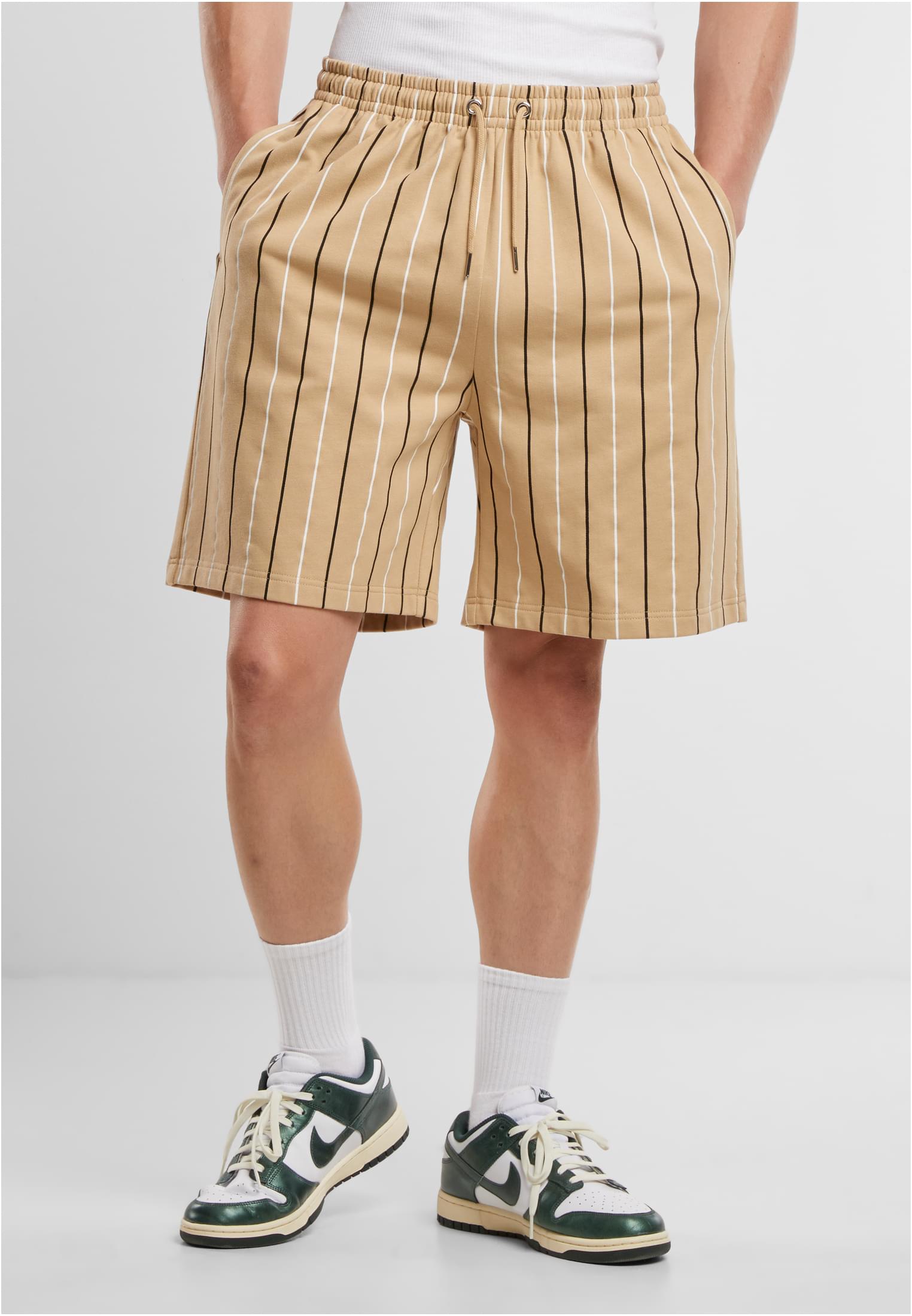 Printed Pinstripe Shorts unionbeige/white/black 3XL - alternate variant 1