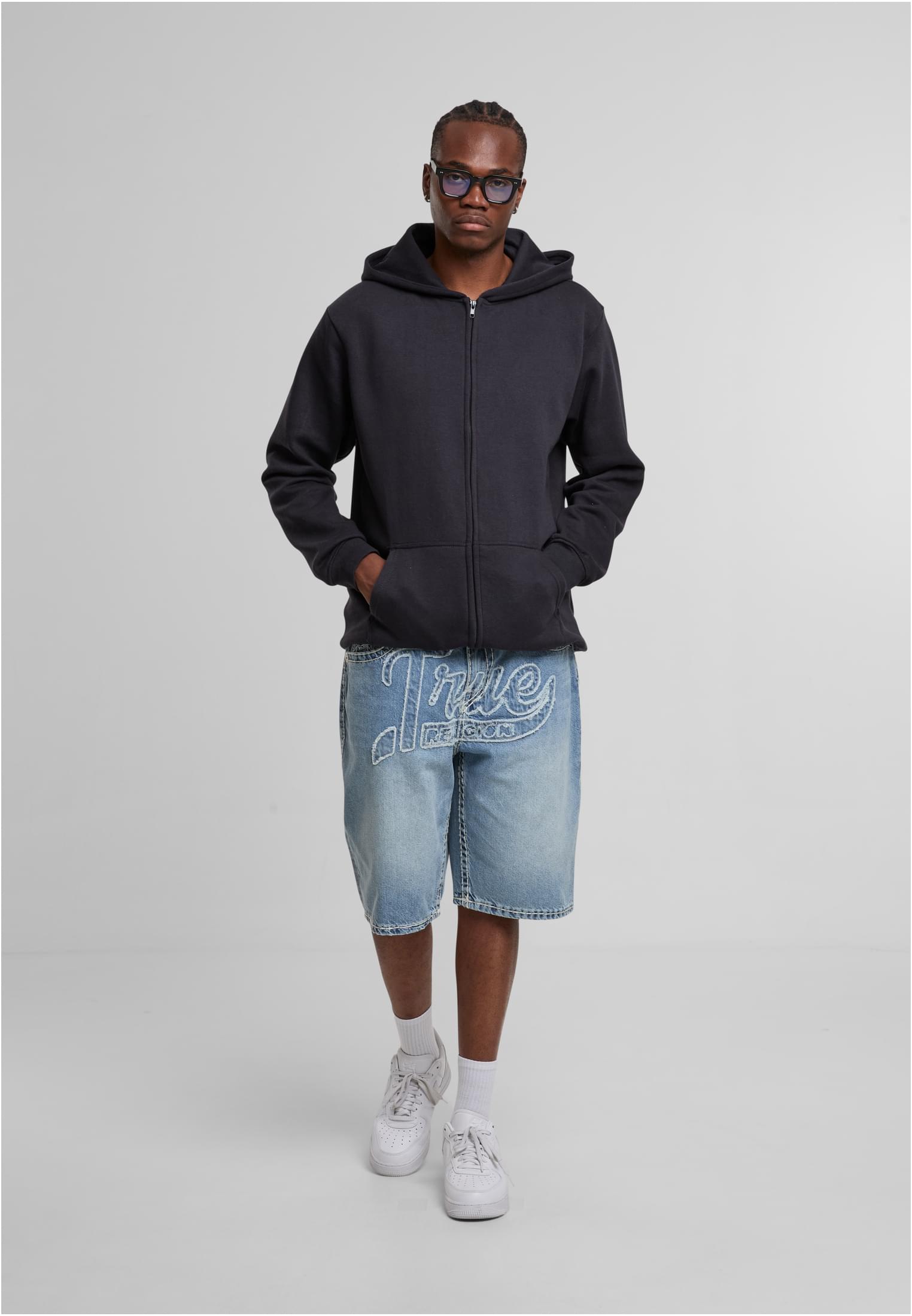  - variant image 2