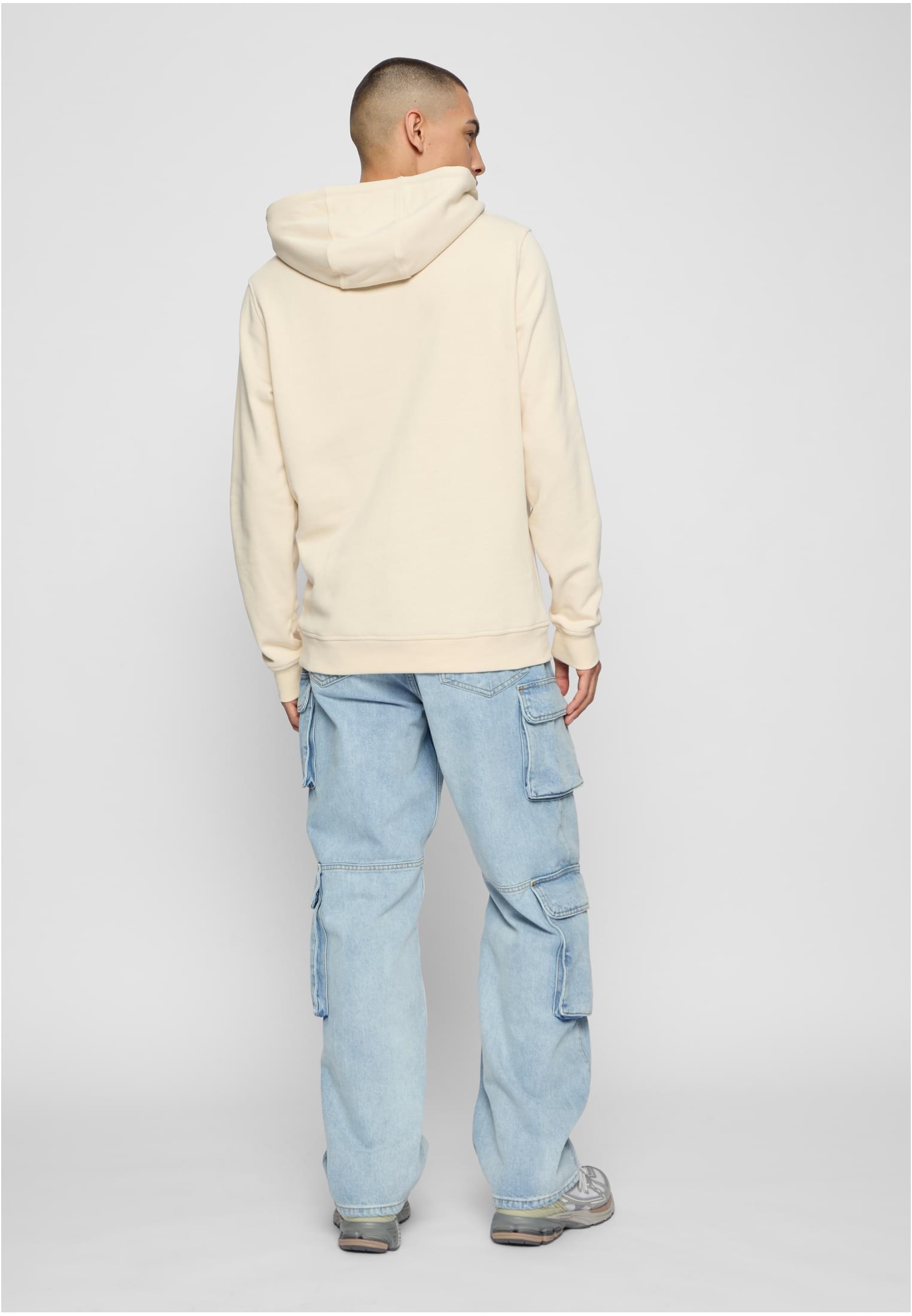  - variant image 3