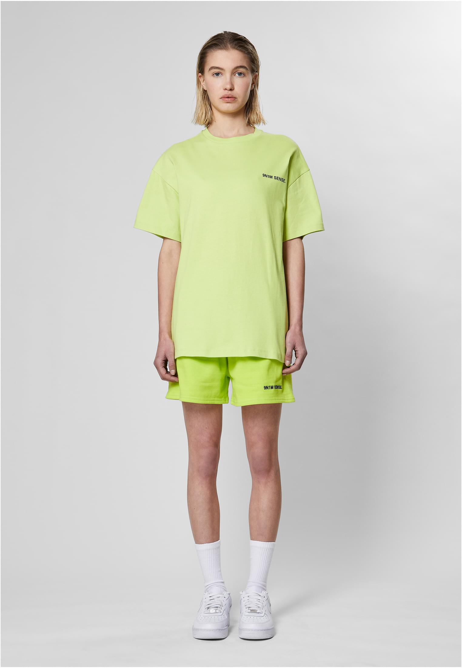 W-Essential Short lime L - variant image 4