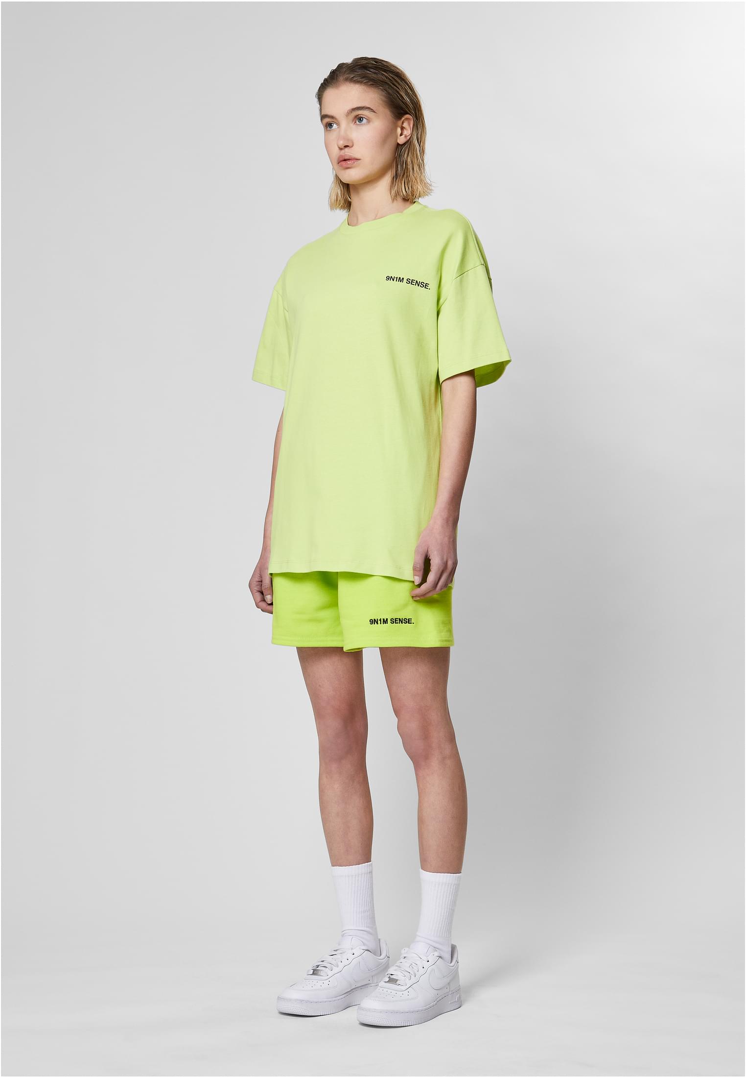 W-Essential Short lime L - variant image 5