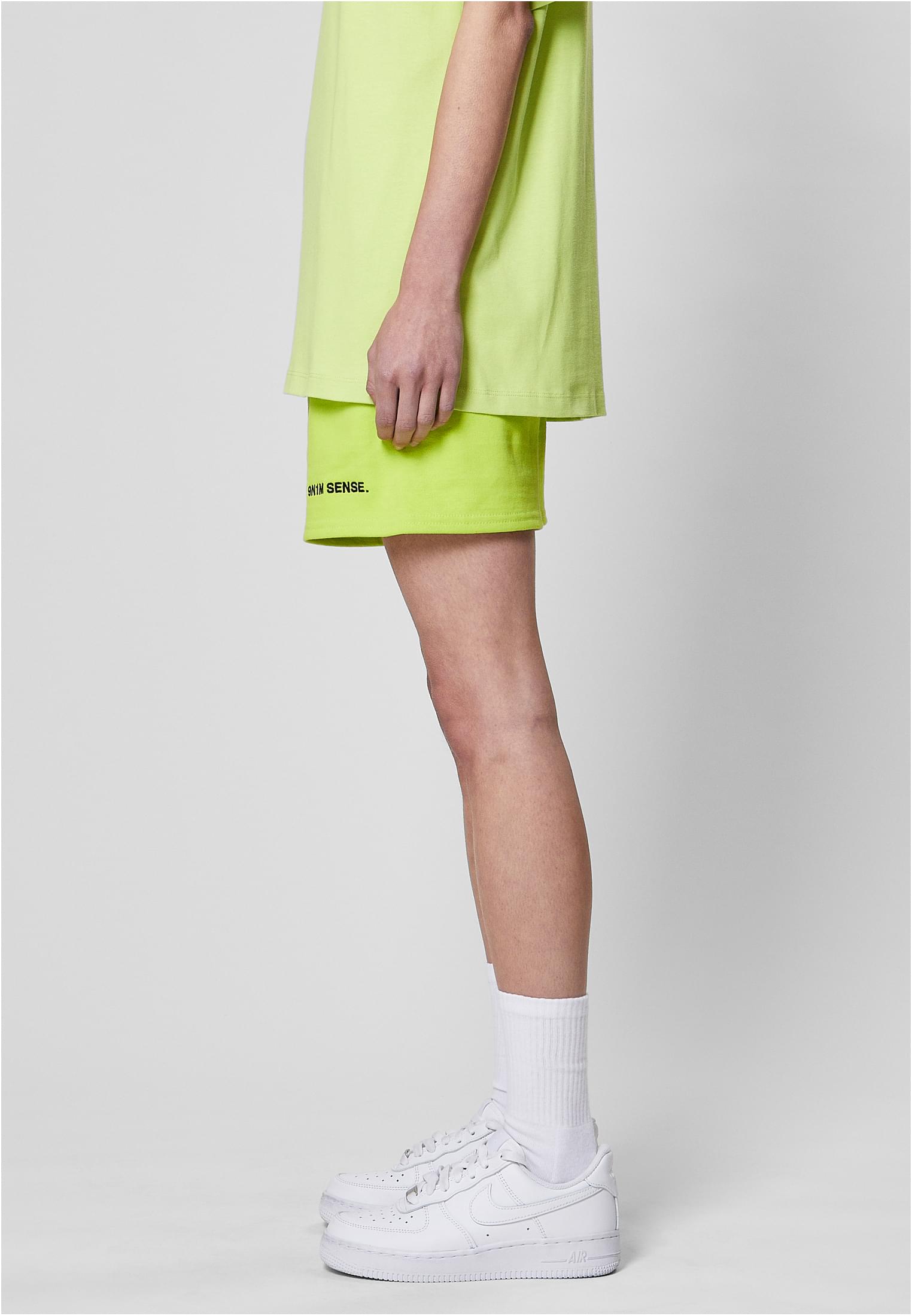 W-Essential Short lime L - variant image 1