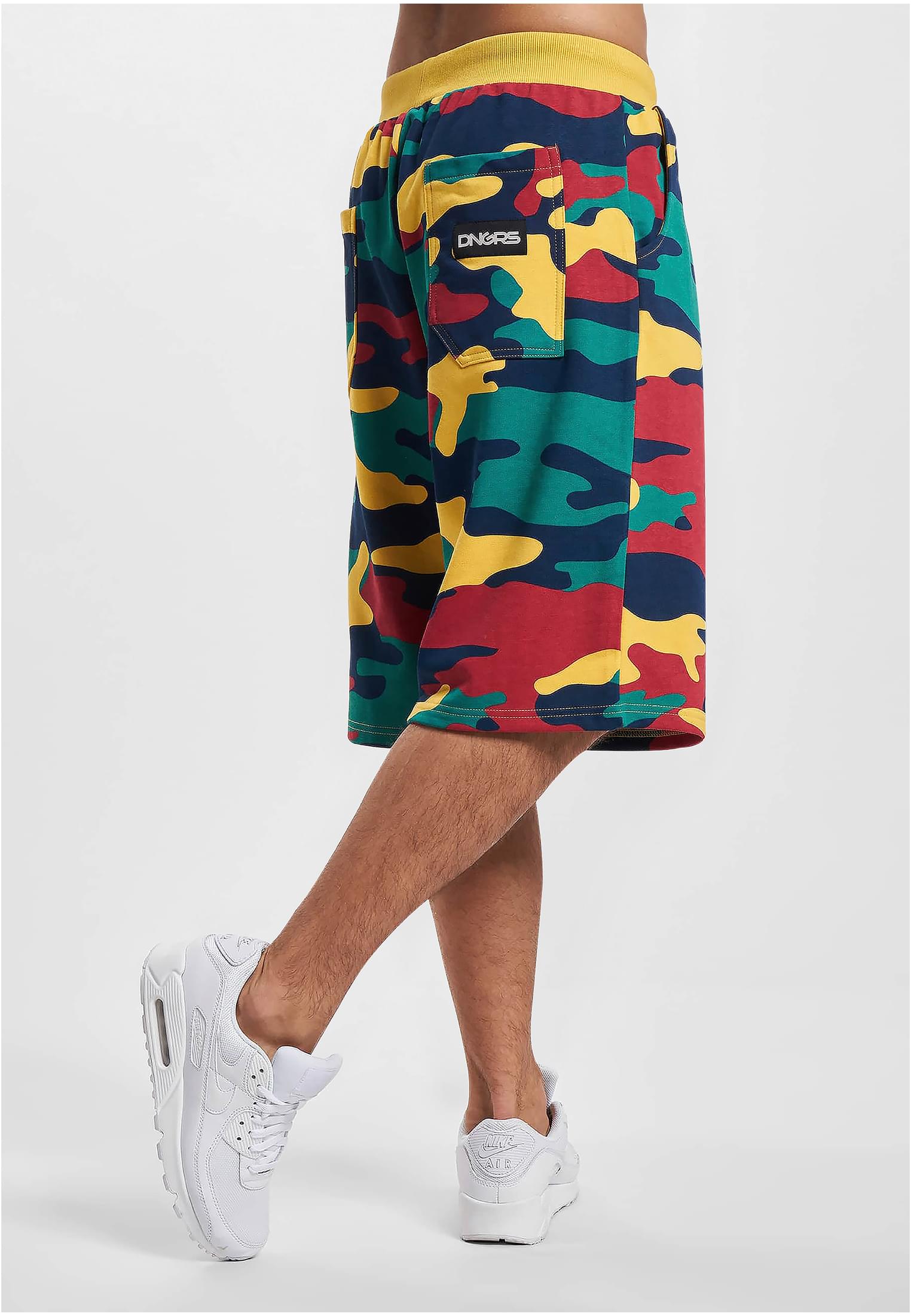 Pericoloso DNGRS Shorts HideMe camo L
 - variant image 1
