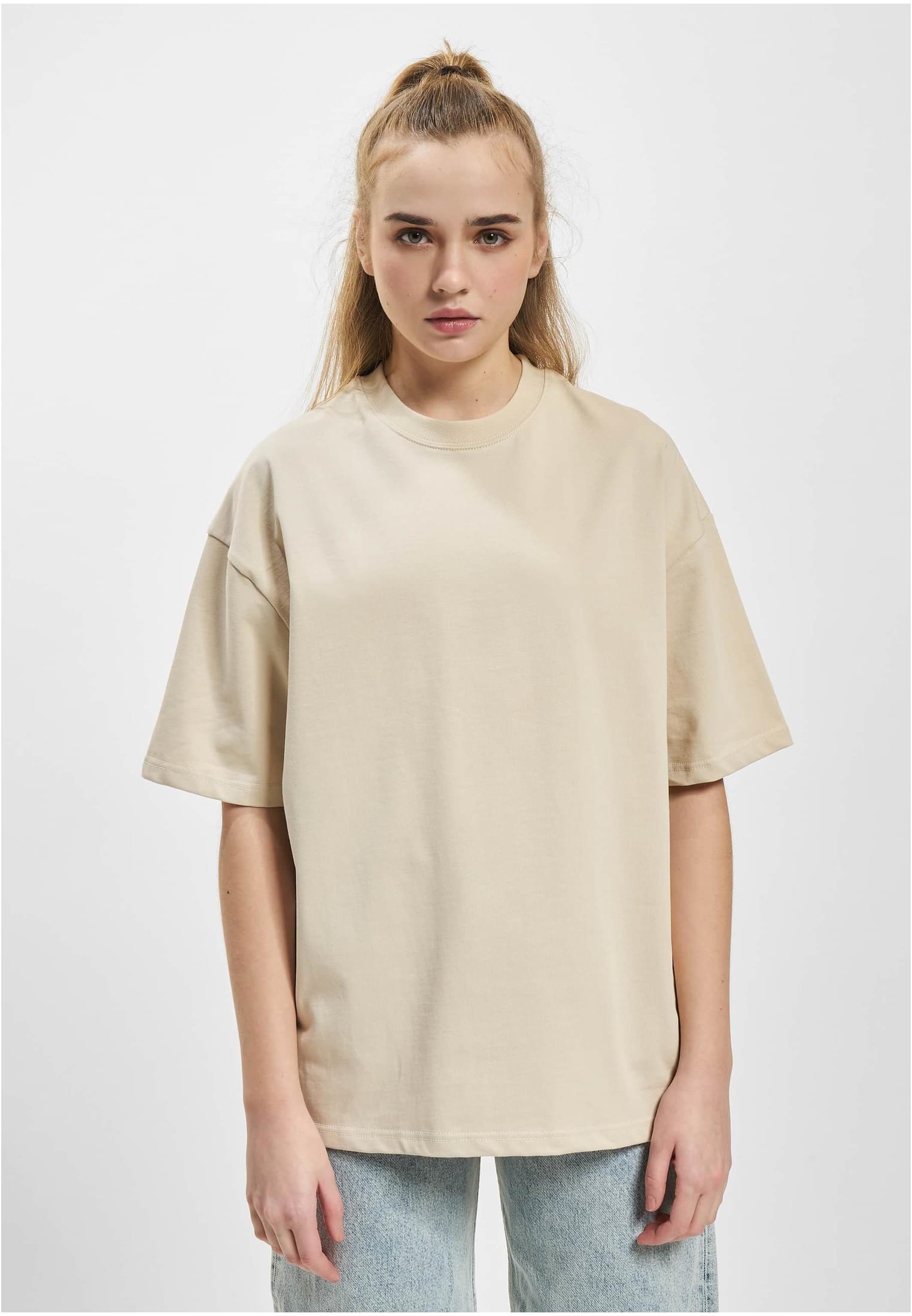 DEF Tshirt Heart sand L - alternate variant 1