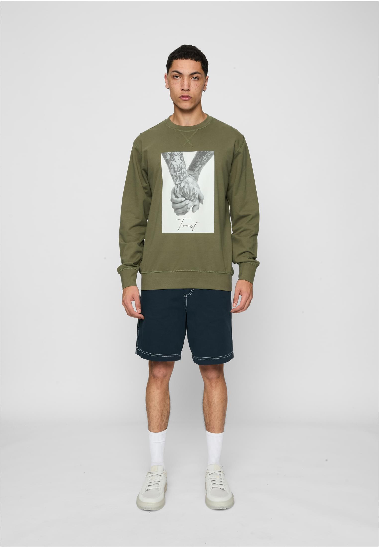Trust 2.0 Crewneck olive L - variant image 2