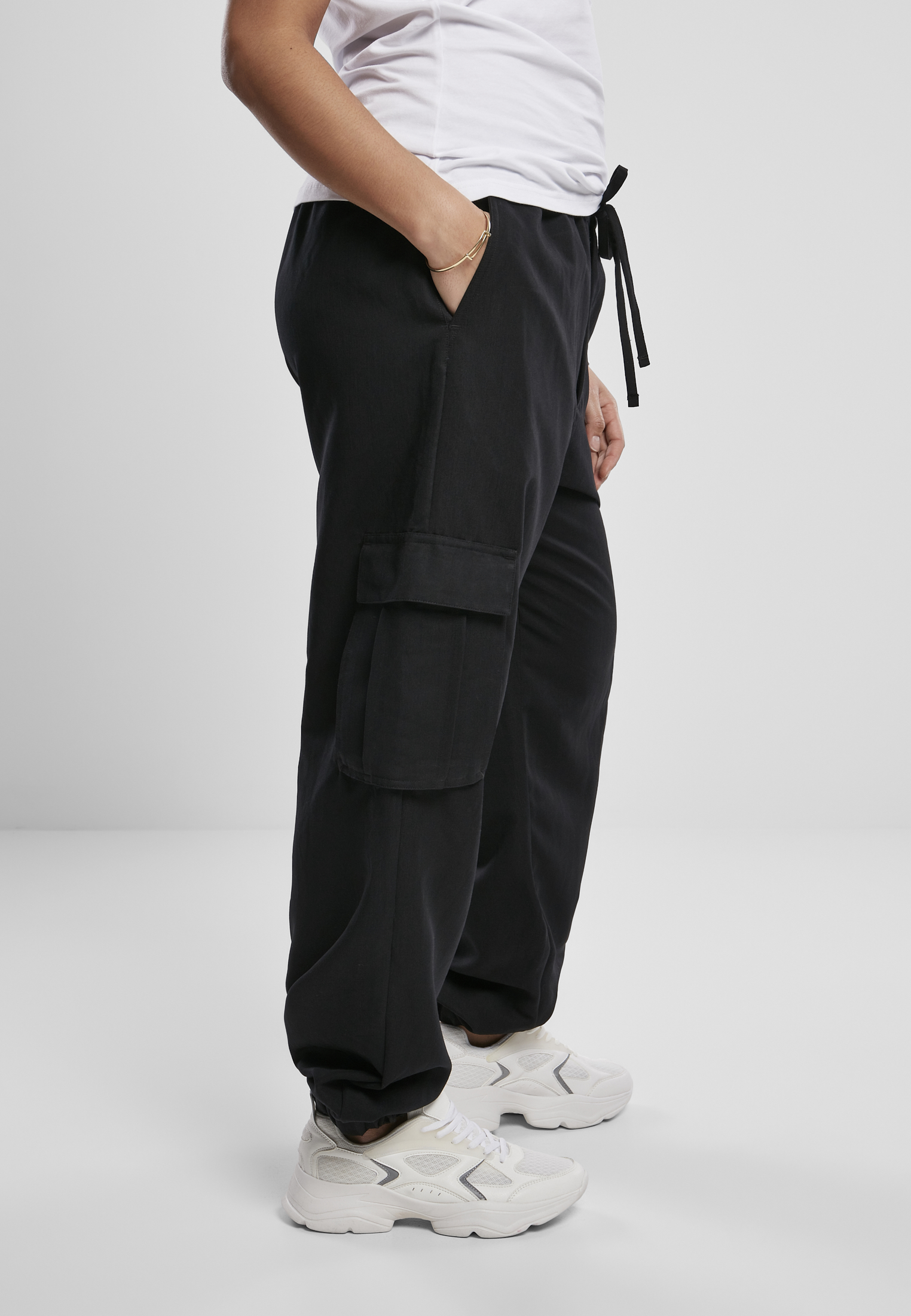 Ladies Viscose Twill Cargo Pants black 3XL - variant image 3