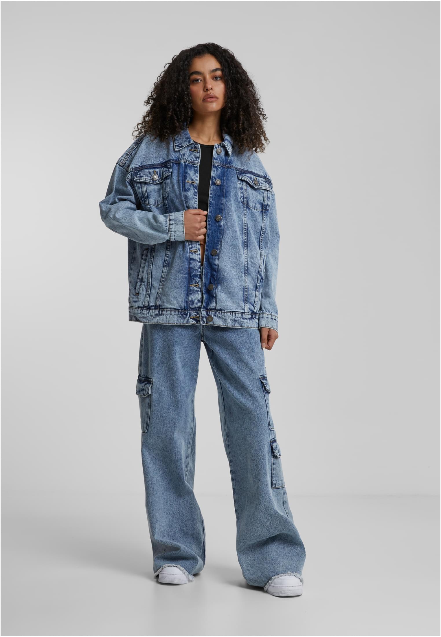 Ladies Oversized 90‘s Denim Jacket tinted lightblue washed 3XL - variant image 2
